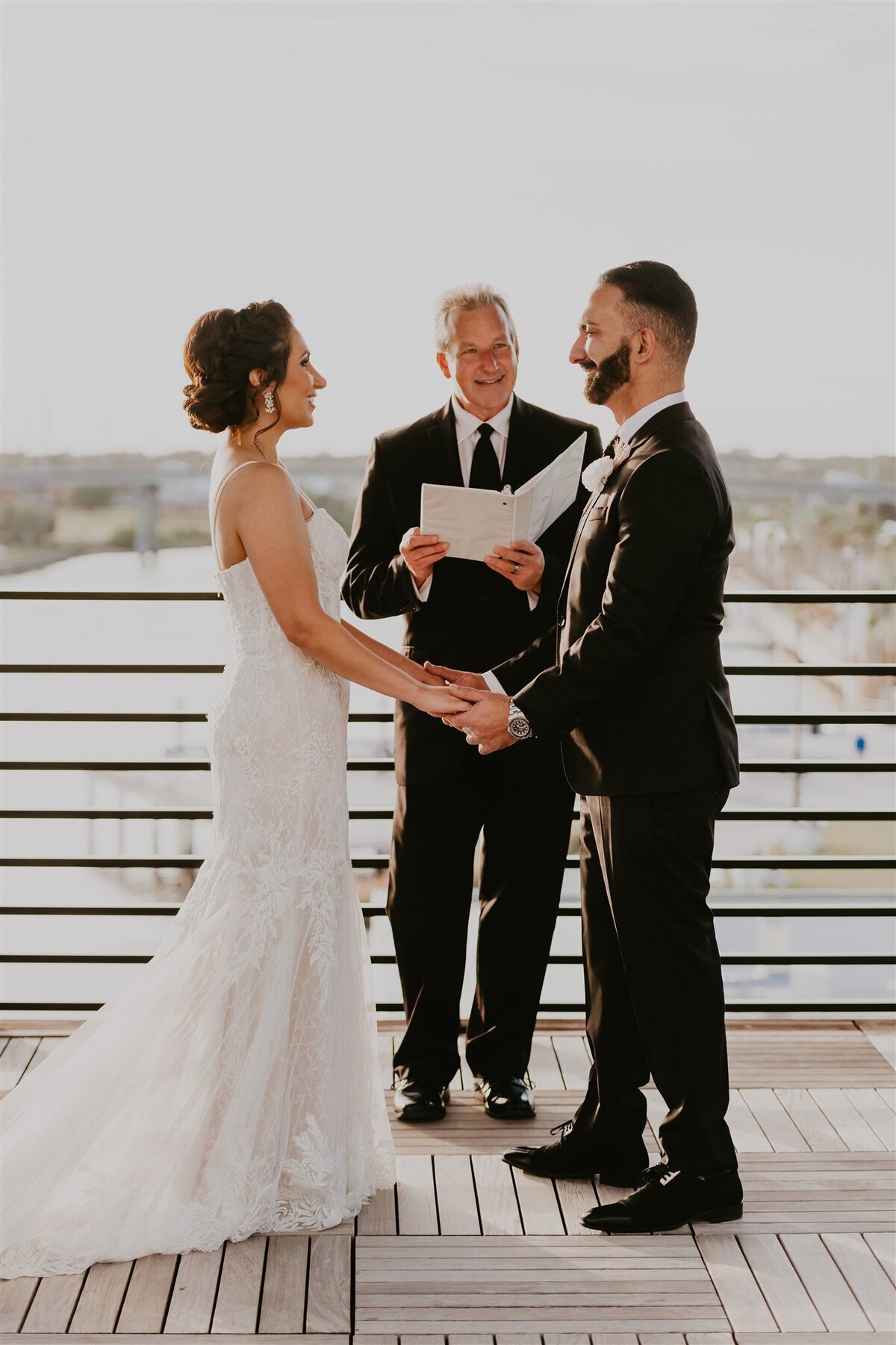 regina-the-photog-tampa-elopement-rooftop220-chantilly-chic-11