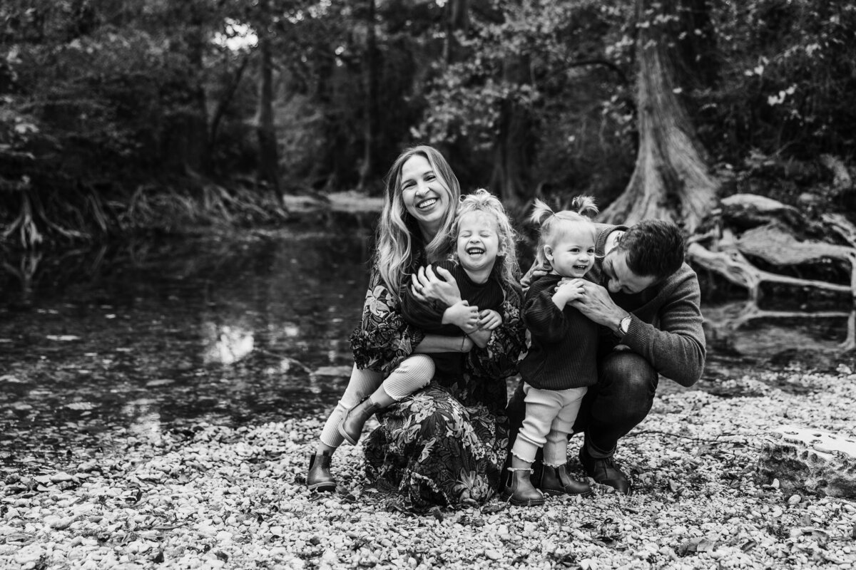 happy-photo-of-mom-and-children