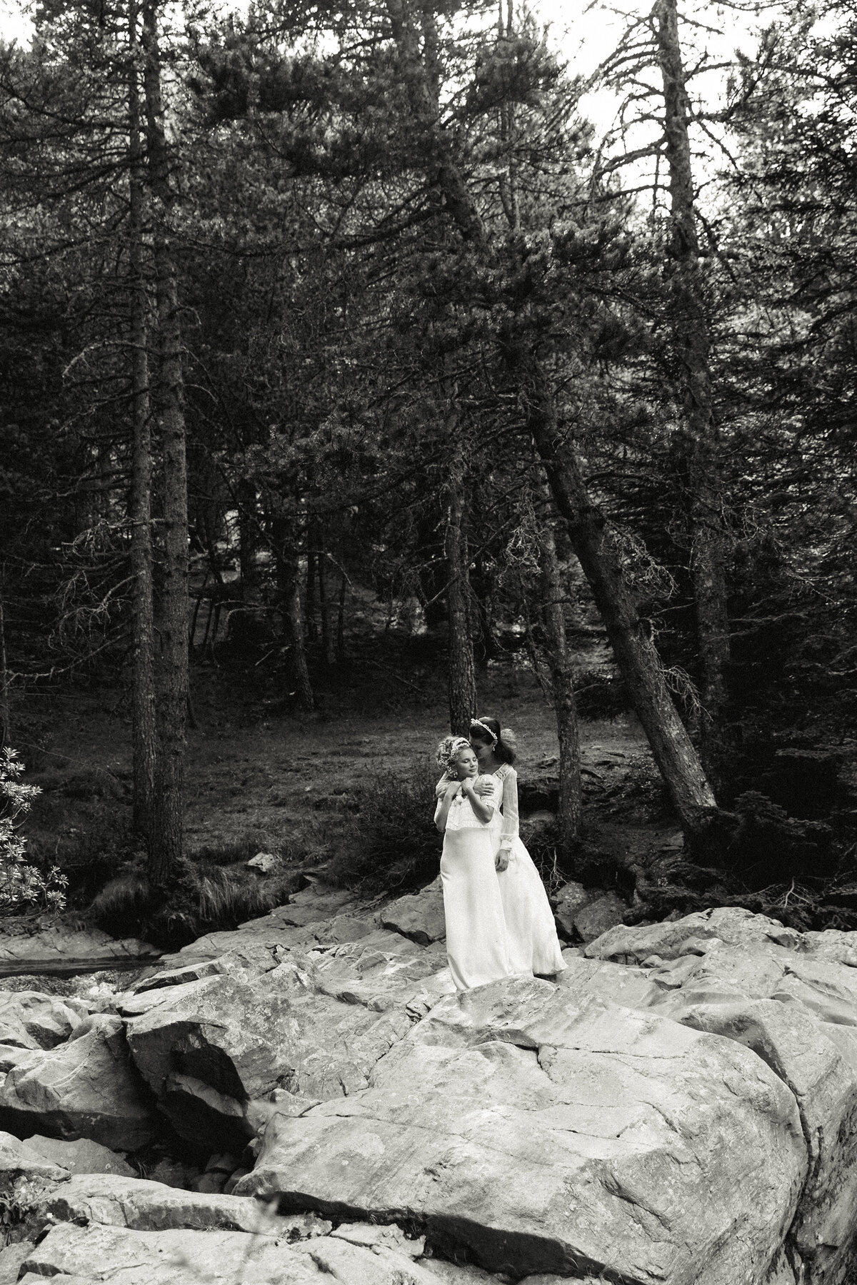 Elopement-Pyrenees-Rioumajou-St-lary-Camila-Garcia-Photographe-Toulouse-171-destination-wedding