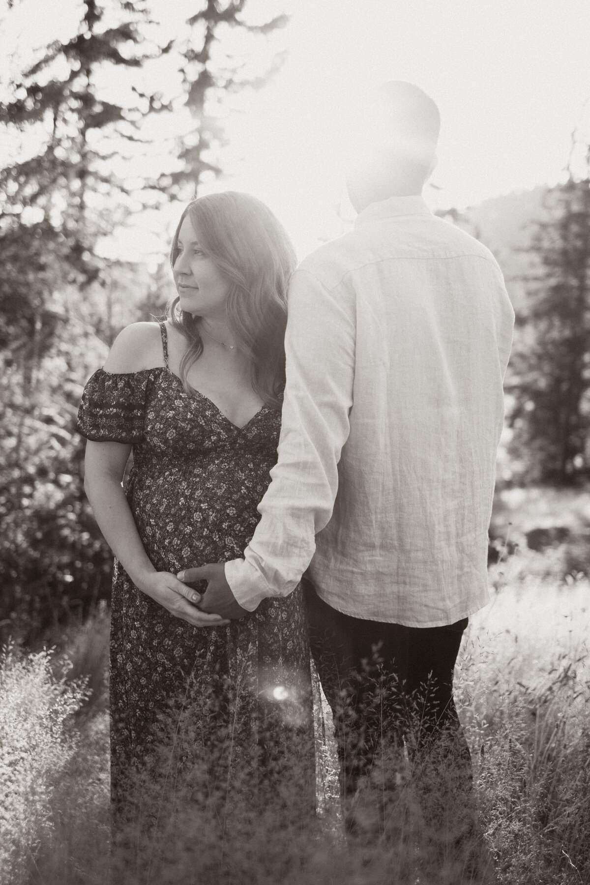 PNW Maternity Photographer