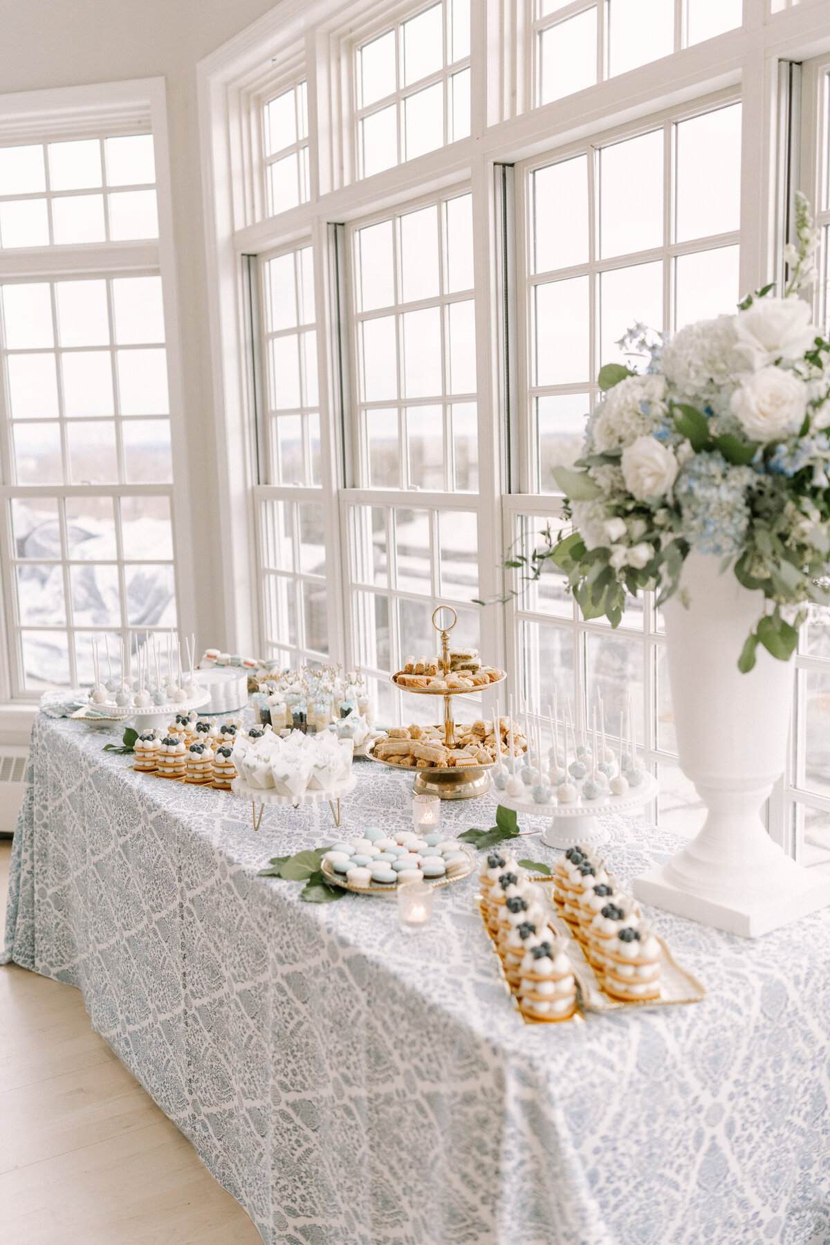 bridal-shower-dessert-table-springfield-country-club