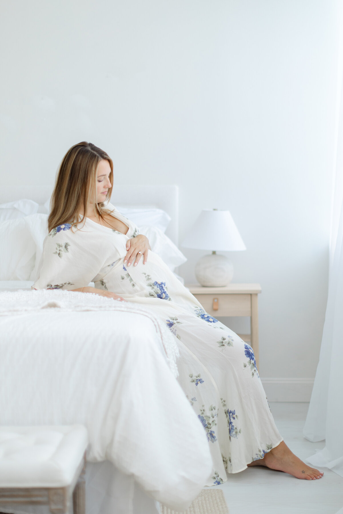 A Philadelphia in-studio maternity portrait session with siblings - 21