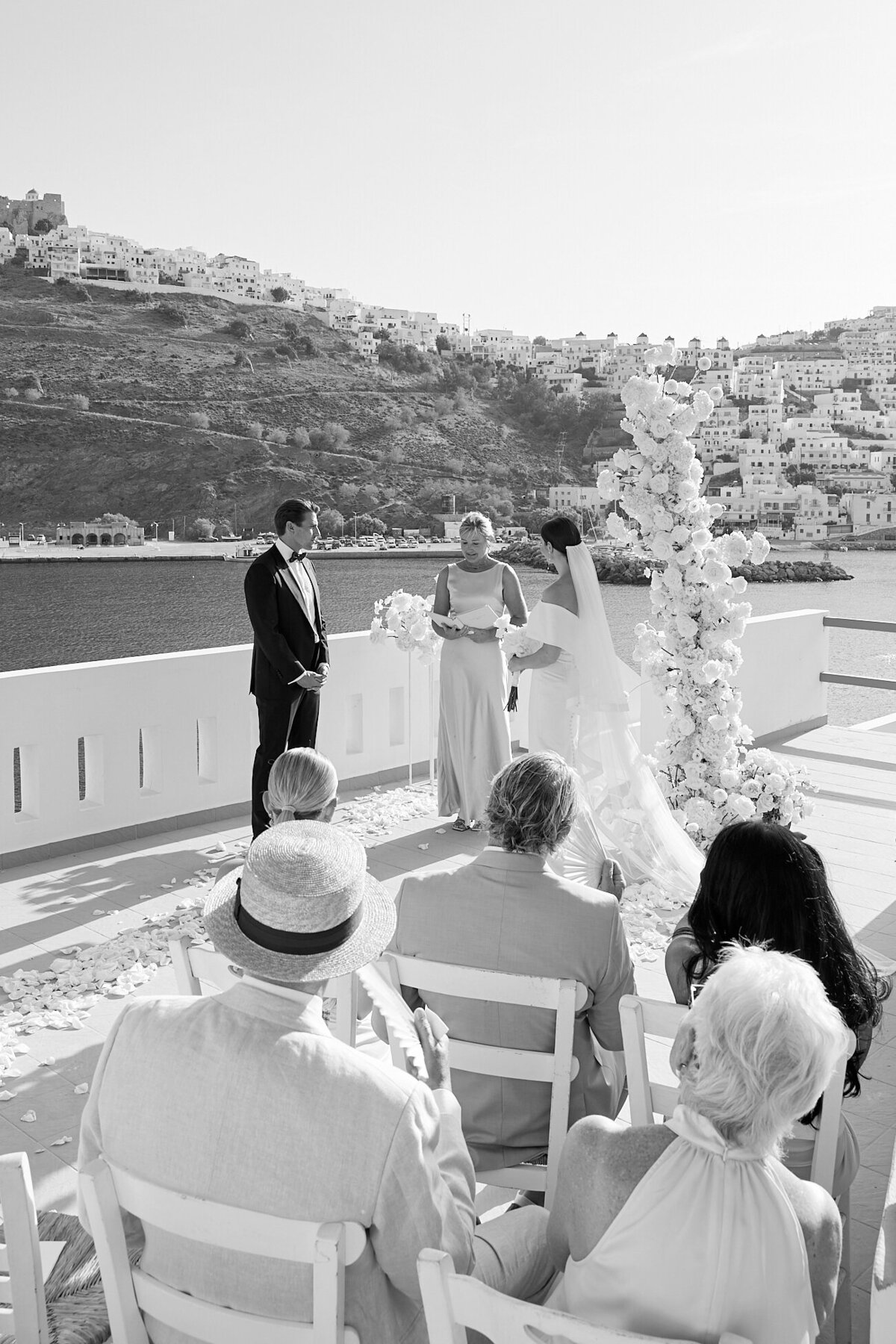 wedding photographer europe greece ceremony00013