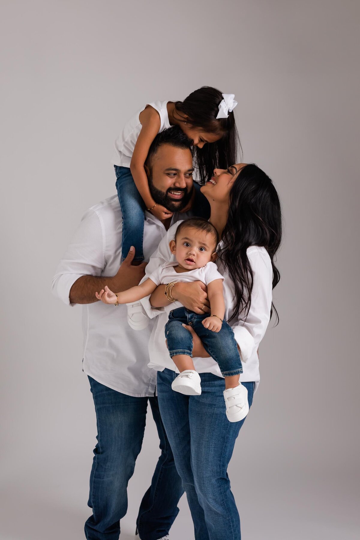 studio family photos in orlando