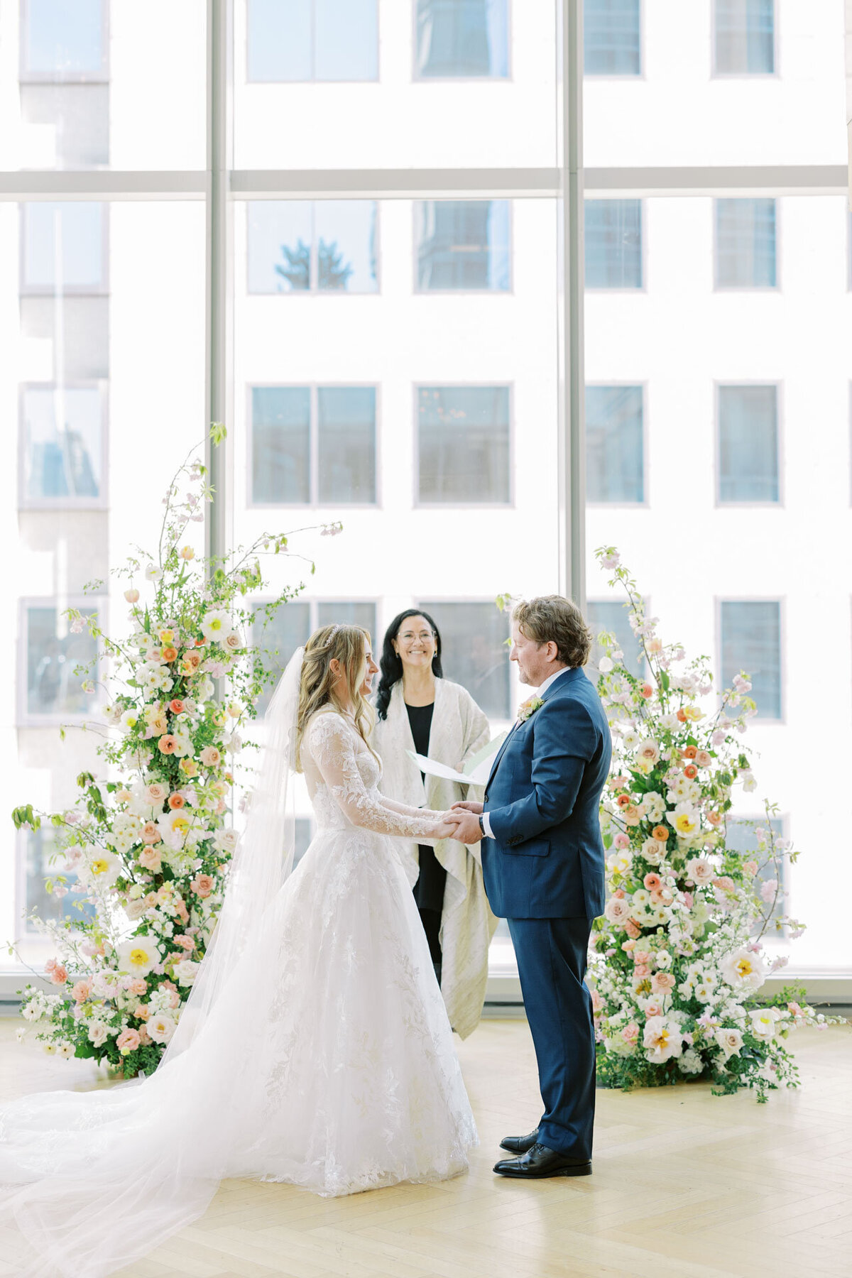 Shangri-La-Hotel-Toronto-Wedding_Editorial-Wedding-Photographer0056