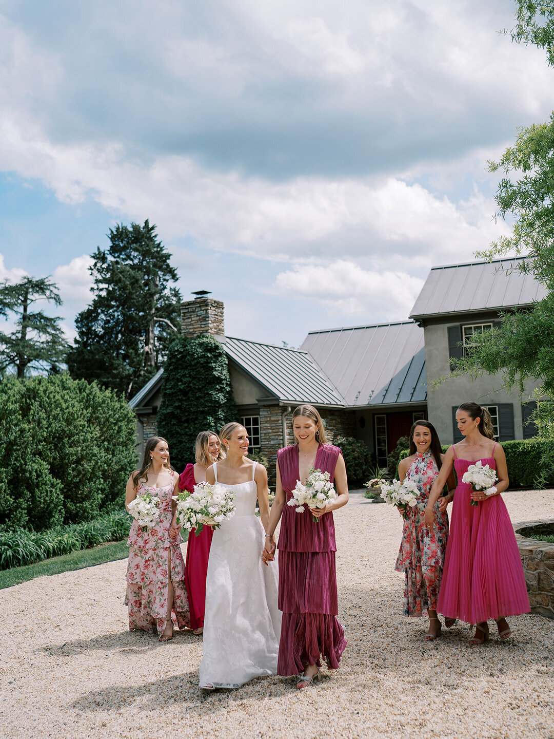 KathleenRob5-3-25GlenstoneGardenVA-VickiGraftonPhotography-323