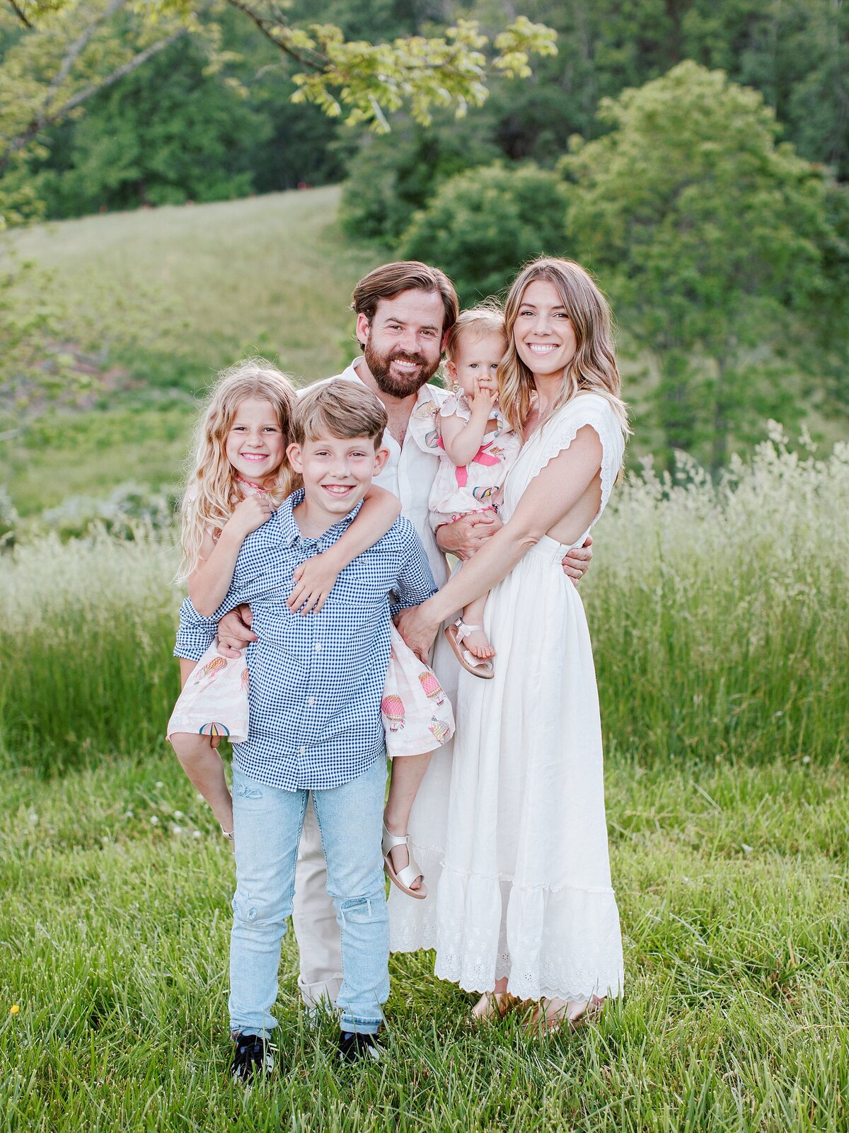 spring-outdoor-lifestyle-family-photos-charlottesville-va-amy-nicole-photography-0051