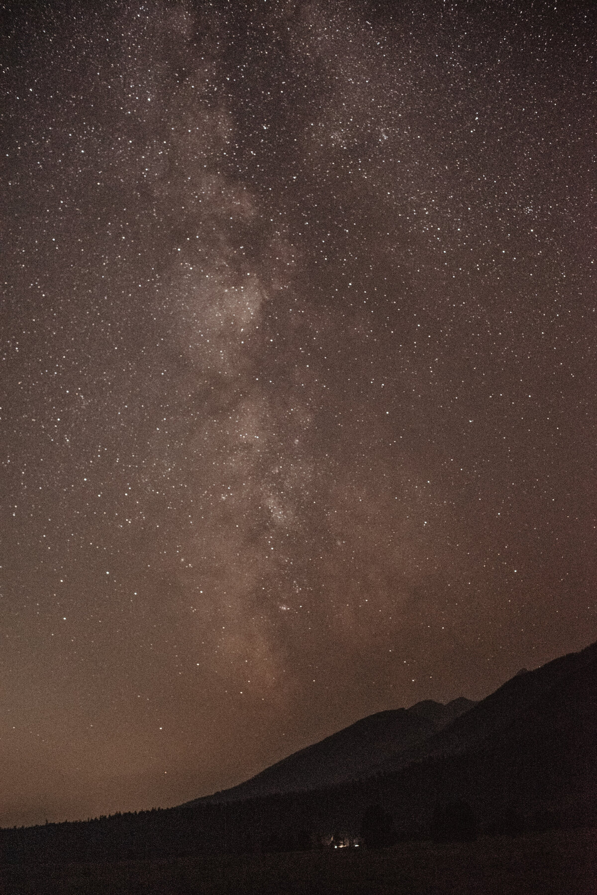 Jackson Hole Photographers capture night sky after Grand Teton elopement
