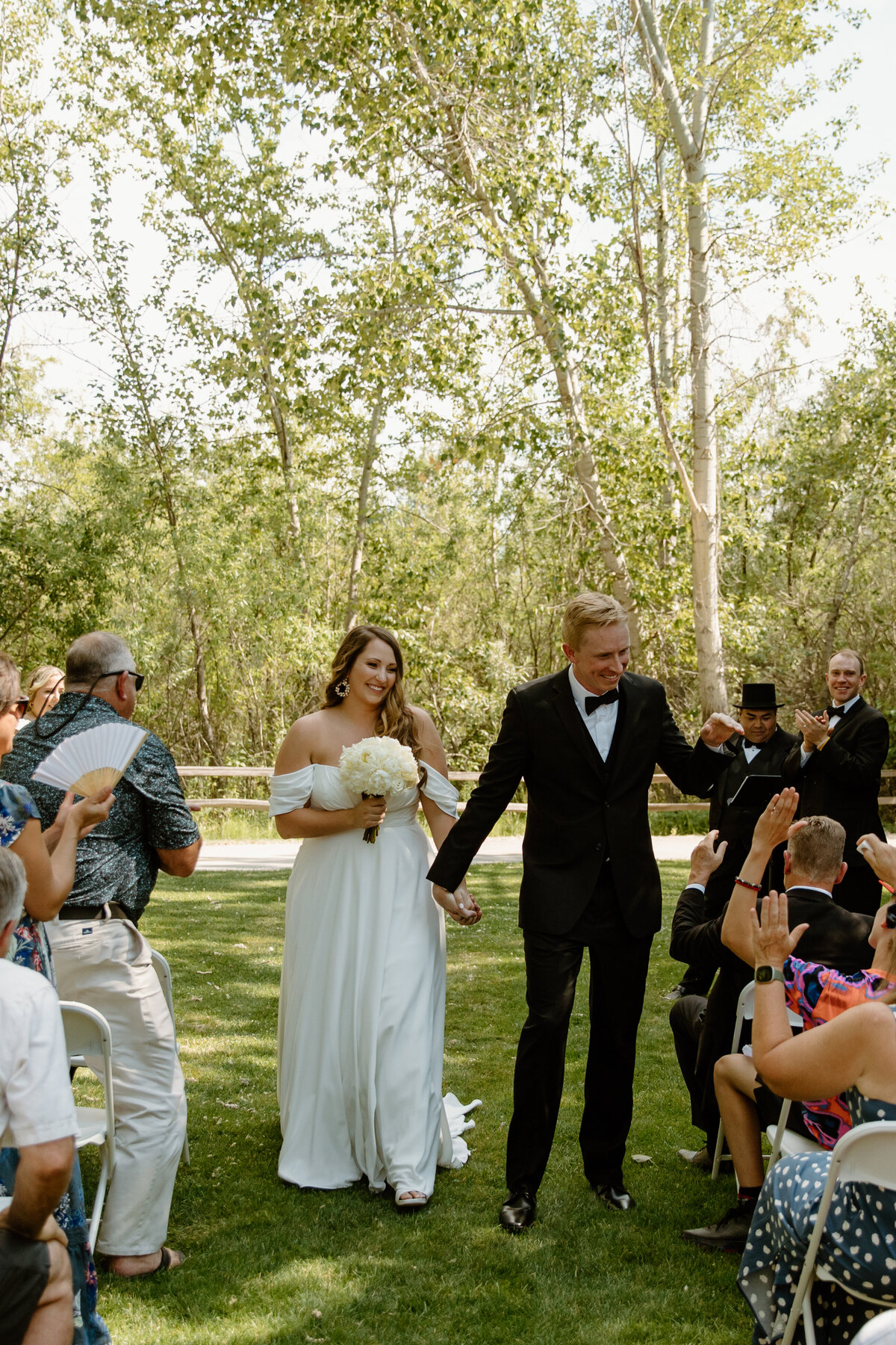 375-boise-wedding-photographer-idaho-linen-building