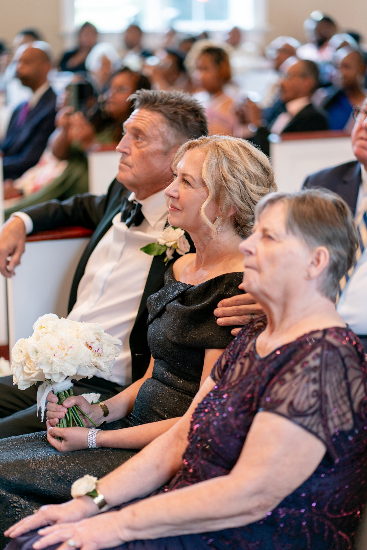 Savannah-Jamey-Country-Club-Buffalo-Summer-Wedding-13