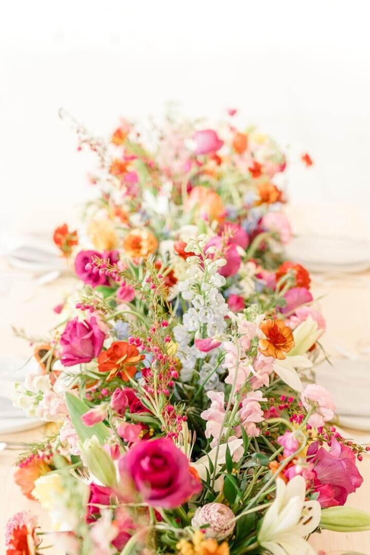 colorful-Garden-party-wedding-ideas-tablescape2