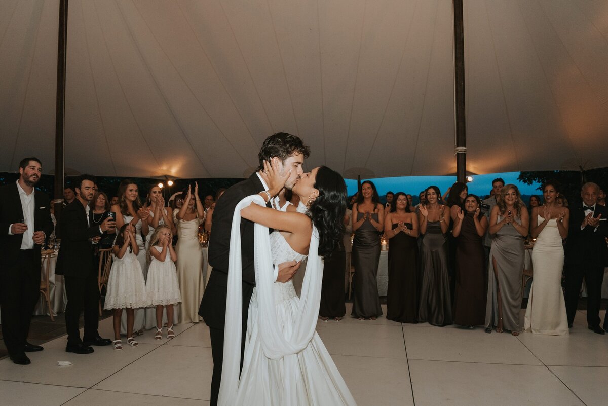 KATHLEEN-NICK-SUMMER-WEDDING-AT-BUTTERMILK-FALLS-INN-NY_PHOTOS_BY_MARIA_B_LUNG_1070