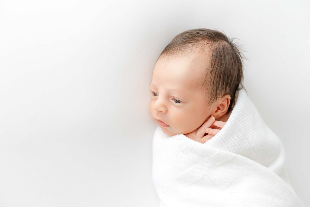Newborn-photographer-in-savannah-32