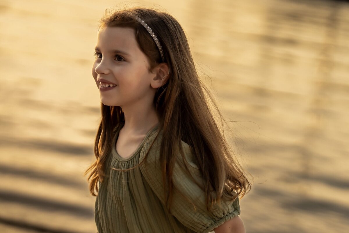 Brisbane-Family-Portrait-Maternity-Girl-on-Beach-during-Sunset-29