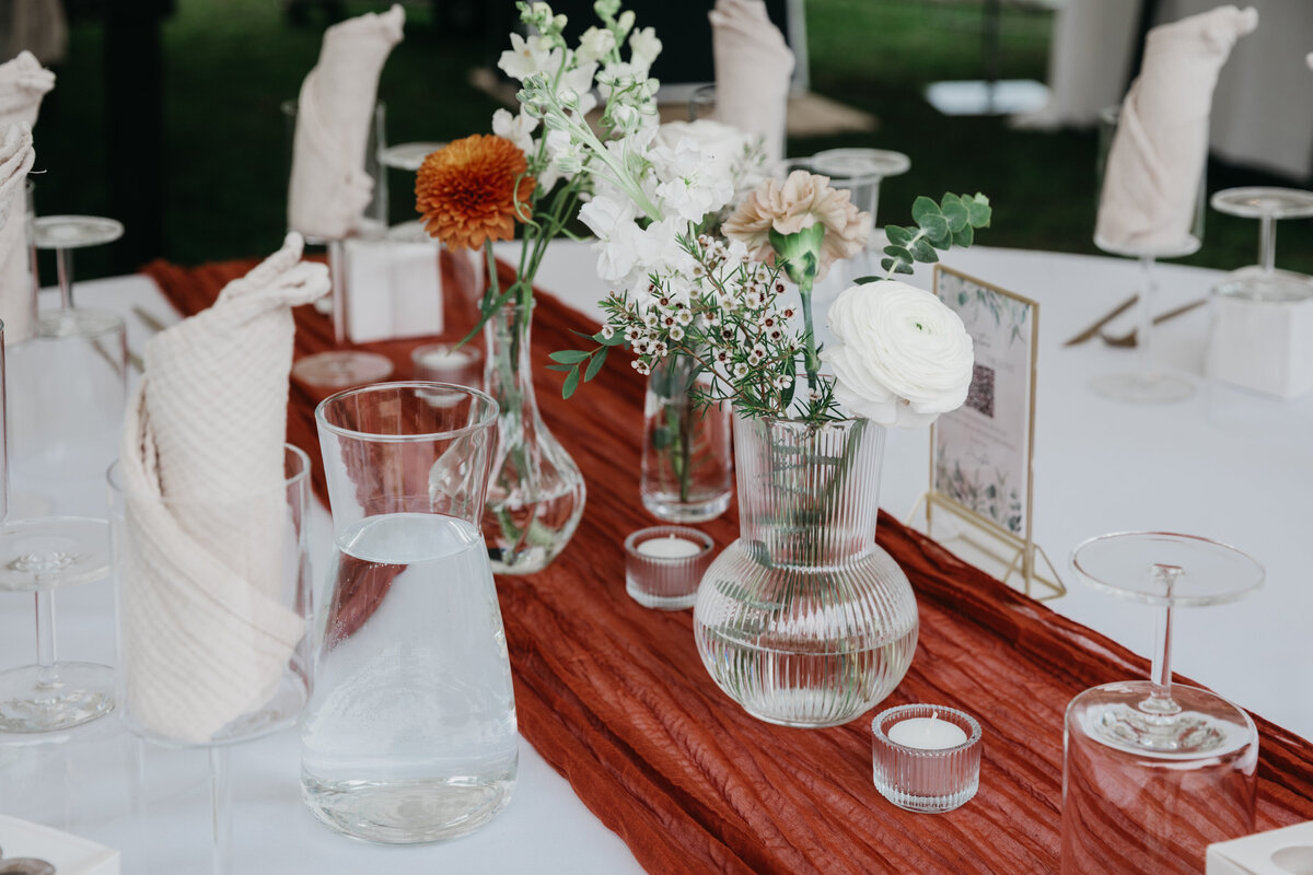 K&T Camp Bellaleo Wedding Flowers32