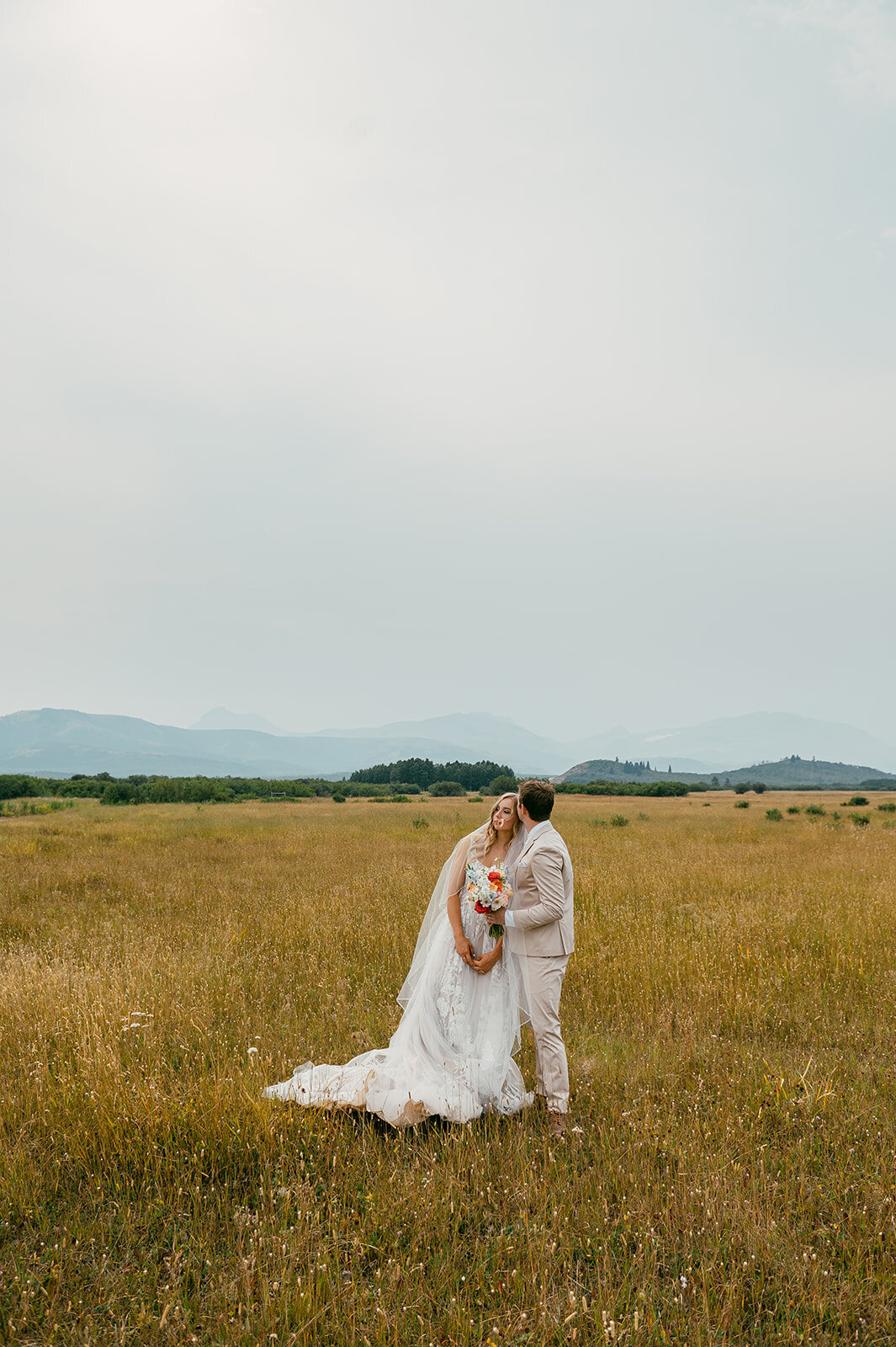 presley-gray-photo-Montana-ranch-elopement-5914