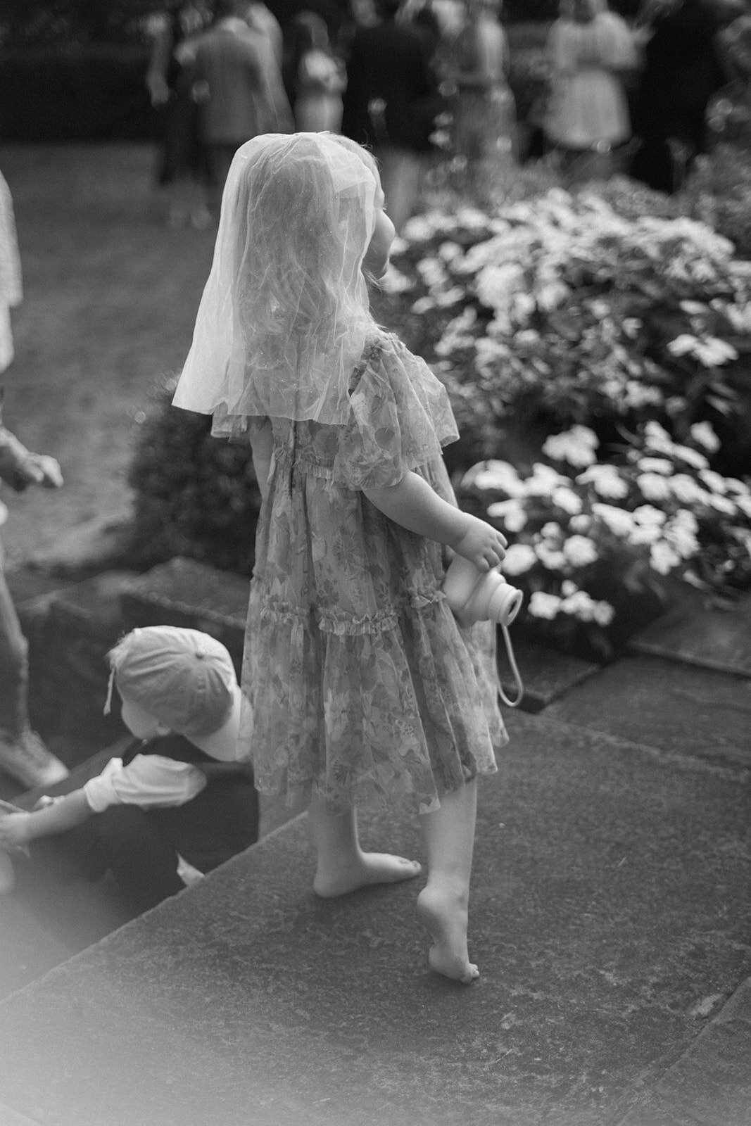 lake-forest-chicago-suburbs-chicagoland-backyard-wedding-elegant-editorial-melissa-ferrara-photography01051