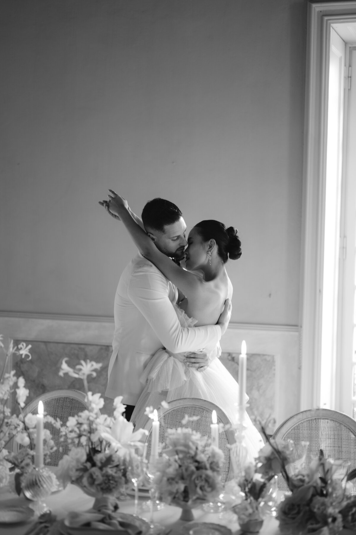 Dimos Bablis Studio Luxury Wedding Photographers Greece and Italy Santorini Wedding Villa Cipressi pastel  _039