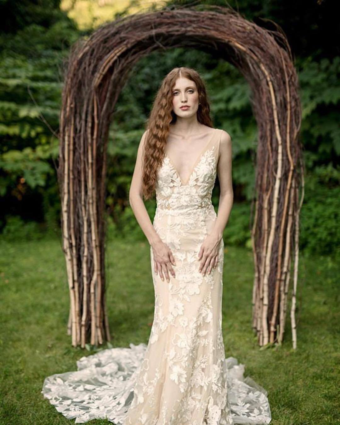 erica-renee-beauty-redhead-long-waves-curls-romantic-bride-editorial-luxury-hair-and-makeup-freckles-natural-bohemian-model-bride-CT-NYC-RI-luxury-wedding