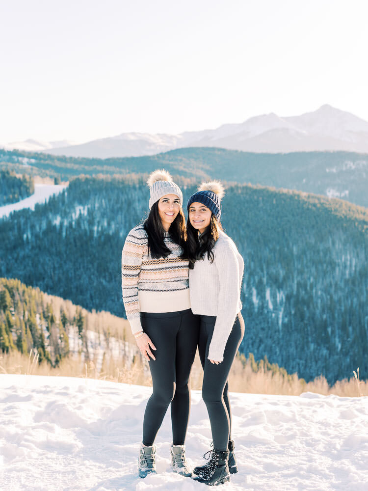Colorado-Family-Photography-Vail-Colorado-Christmas-Winter-Mountaintop18