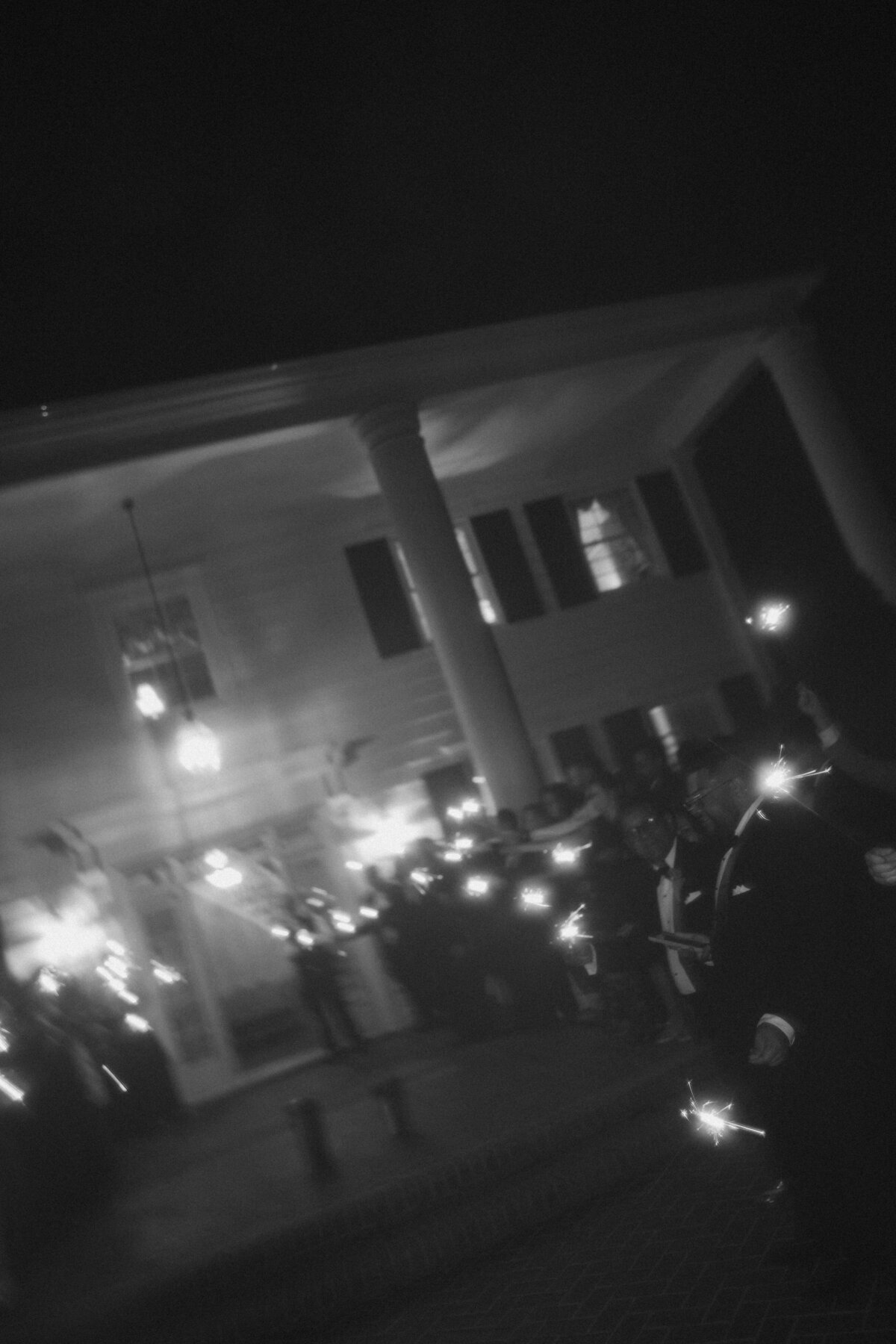 unscripted-unposed-editorial-fashion-wedding-photographer-NYC 1