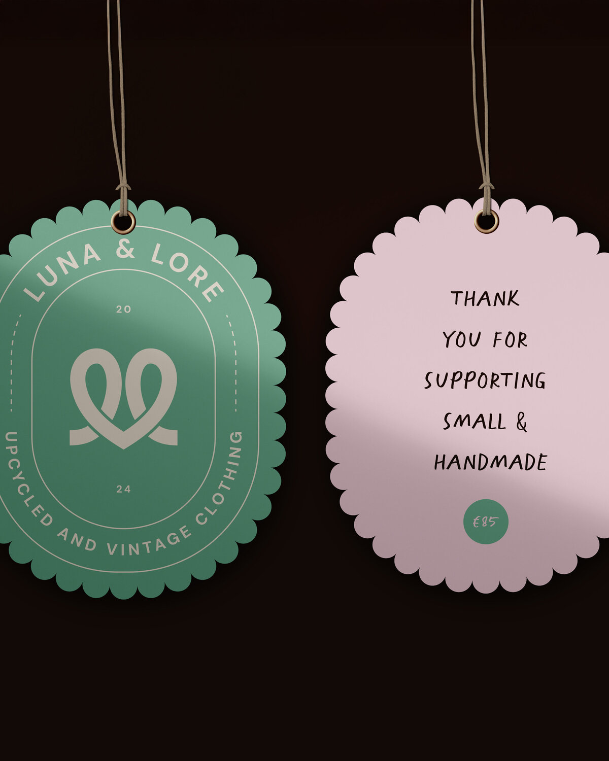 Luna & Lore kledinglabels met logo en handmade boodschap