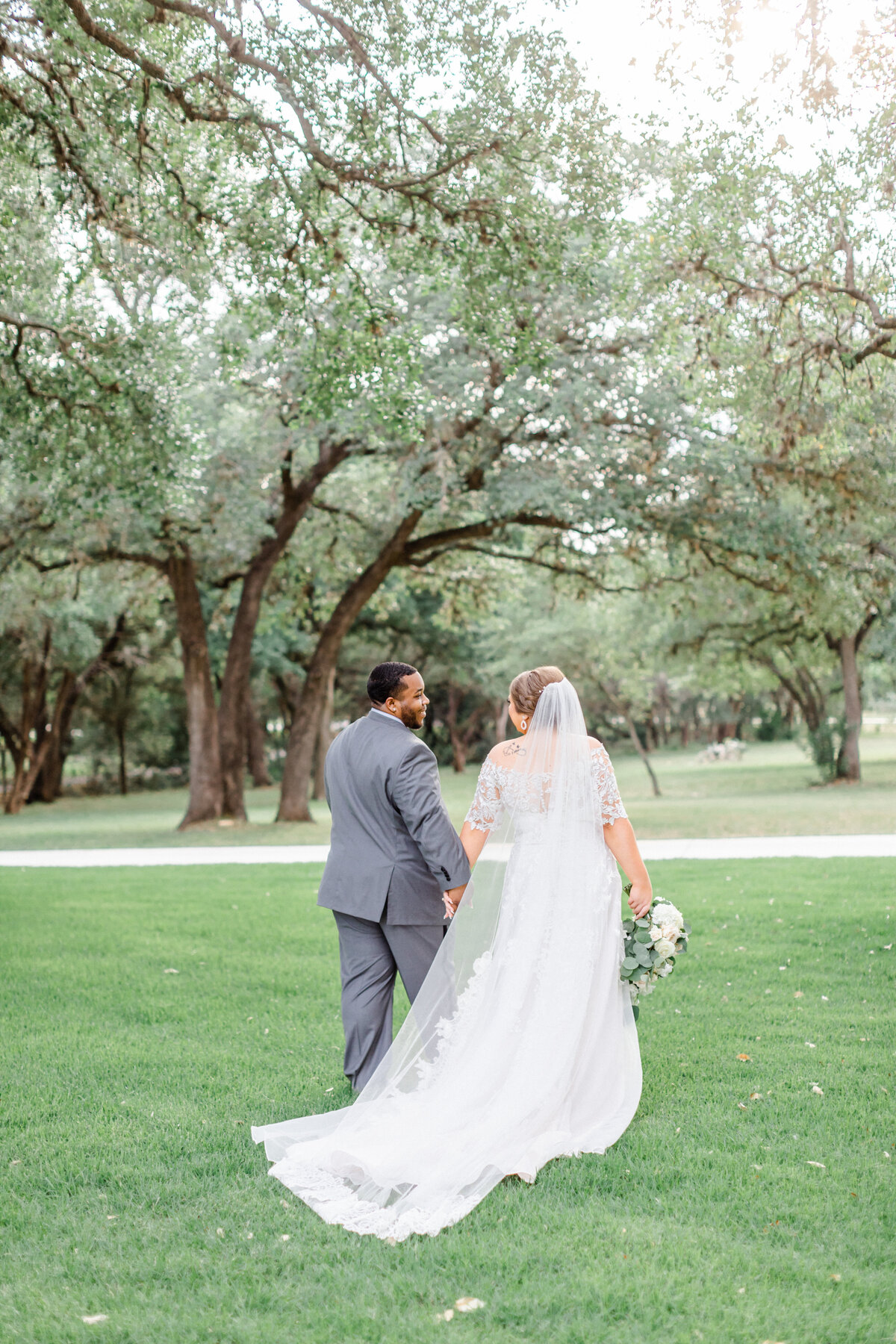 Jessica Chole Photography San Antonio Texas California Wedding Portrait Engagement Maternity Family Lifestyle Photographer Souther Cali TX CA Light Airy Bright Colorful Photography16