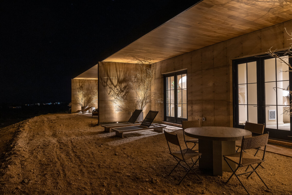 10_SUITES_night patios