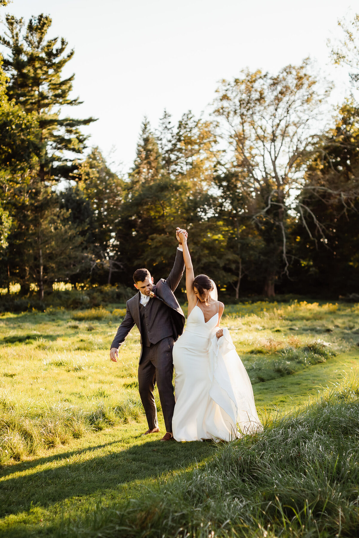 Nicole-Marcelle-Photography_125_sublime-blithewold-mansion-wedding-sunset