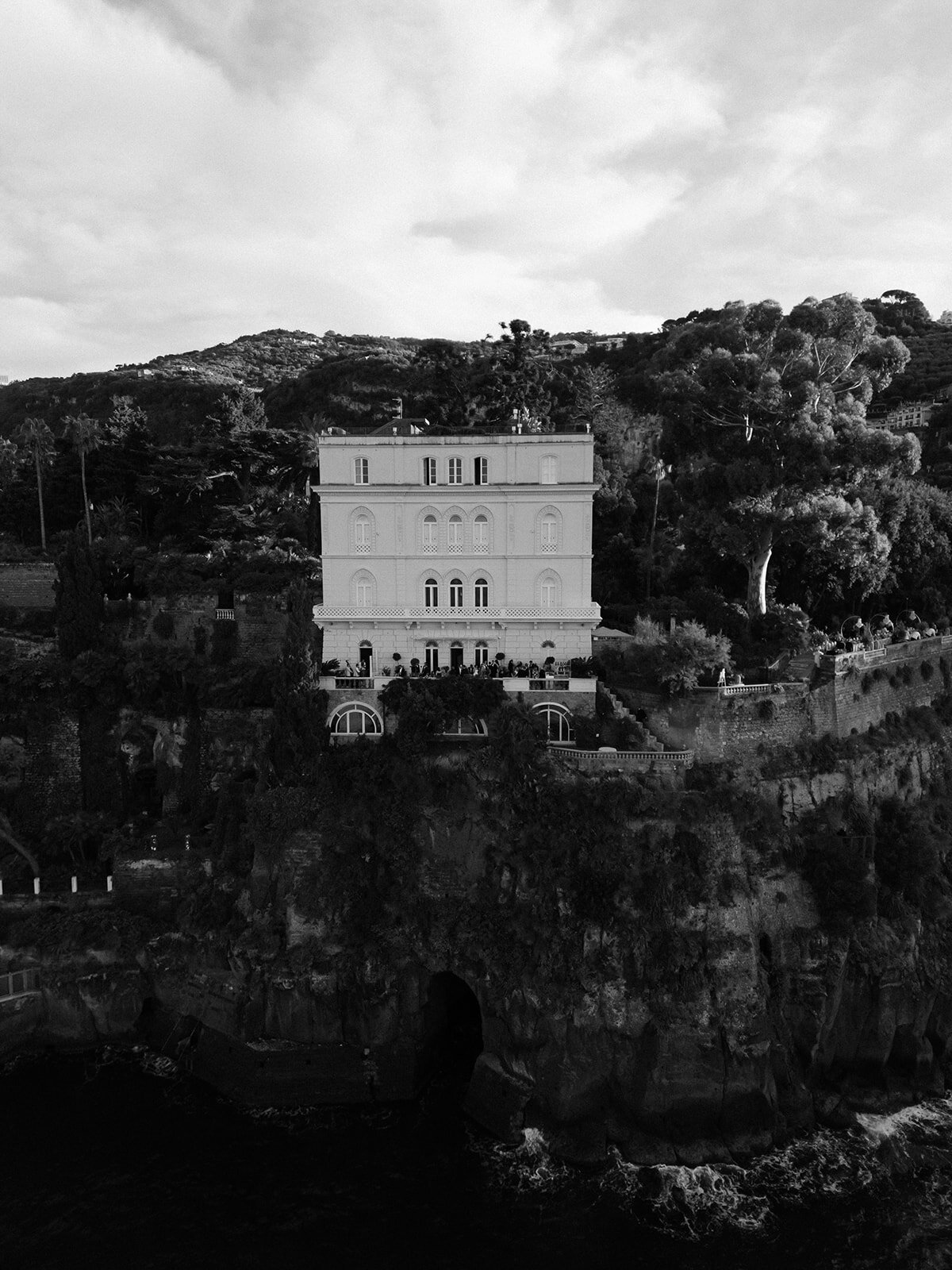 Ian & Frankie Italy Wedding - Scene Setting-57_websize