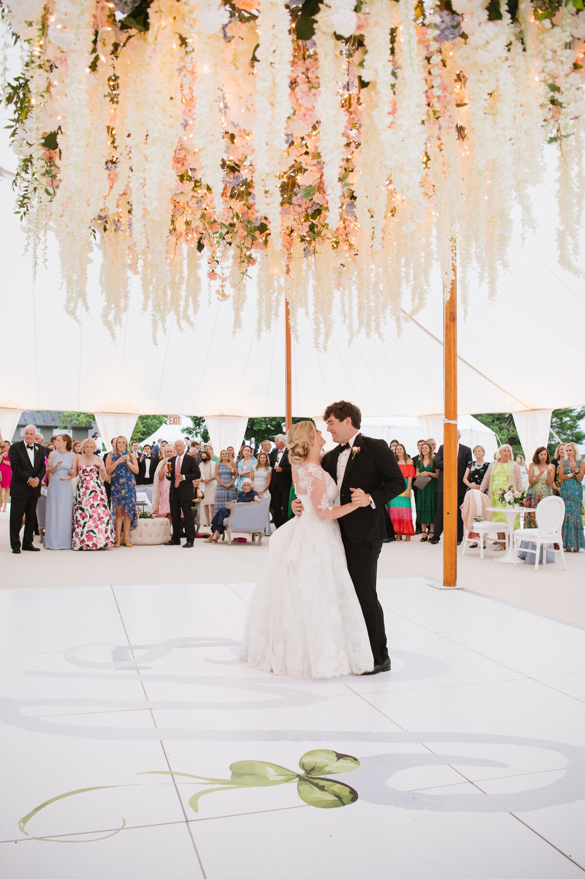 Majestic-mountaintop-hanging-flowers-tent-JenFariello