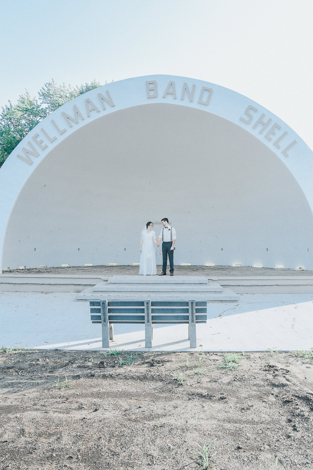 wedding photos | Iowa wedding photographer | Iowa Photographer | Playlife | Cedar Rapids | Iowa City | Kalona | Alaynna Ann Schwartz-28