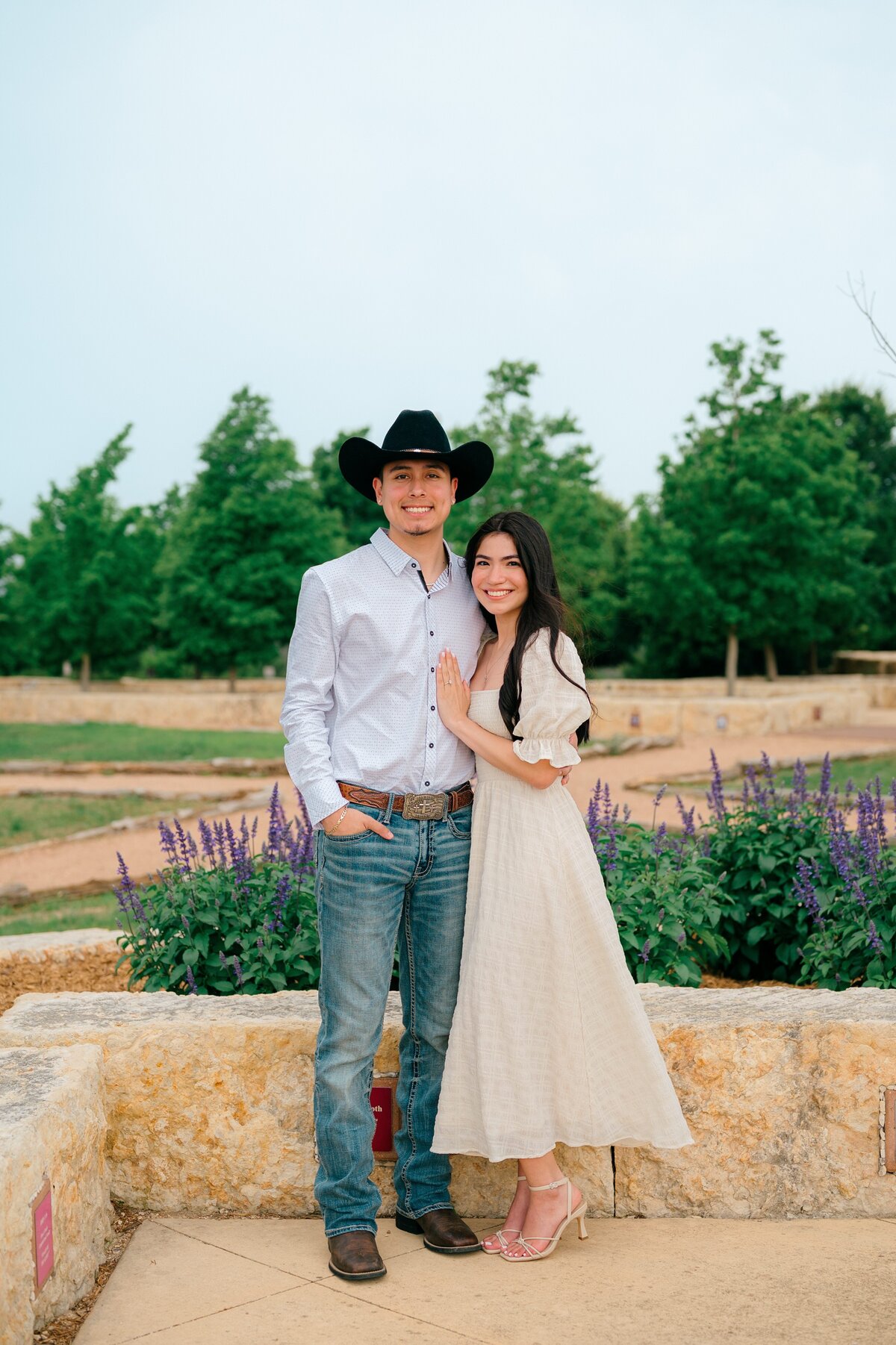 Monica Isabel Photography captures proposals in the Texas Hill Country 