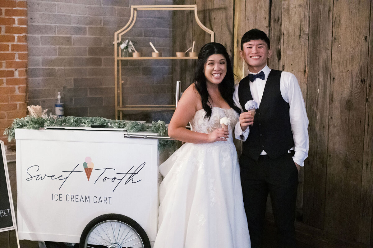 Caitlin&BrianWedding_Reception_IvoryBlushPhotography204