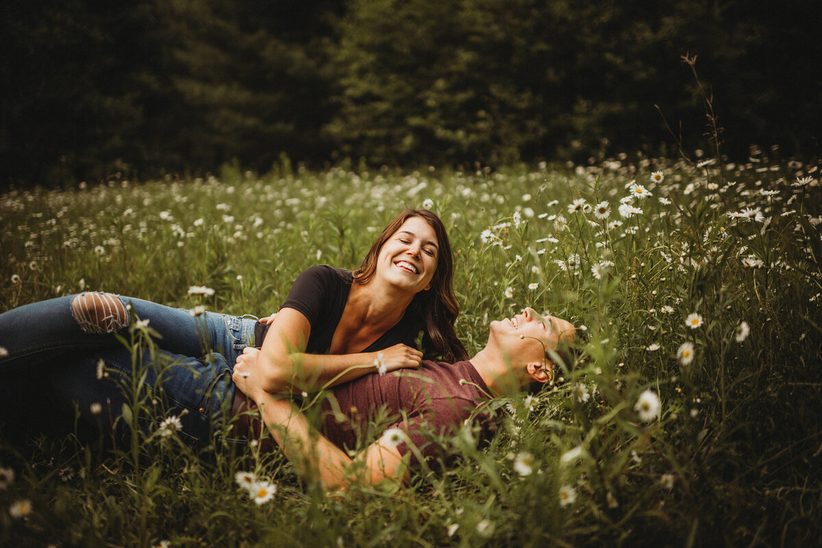 cute engagement session
