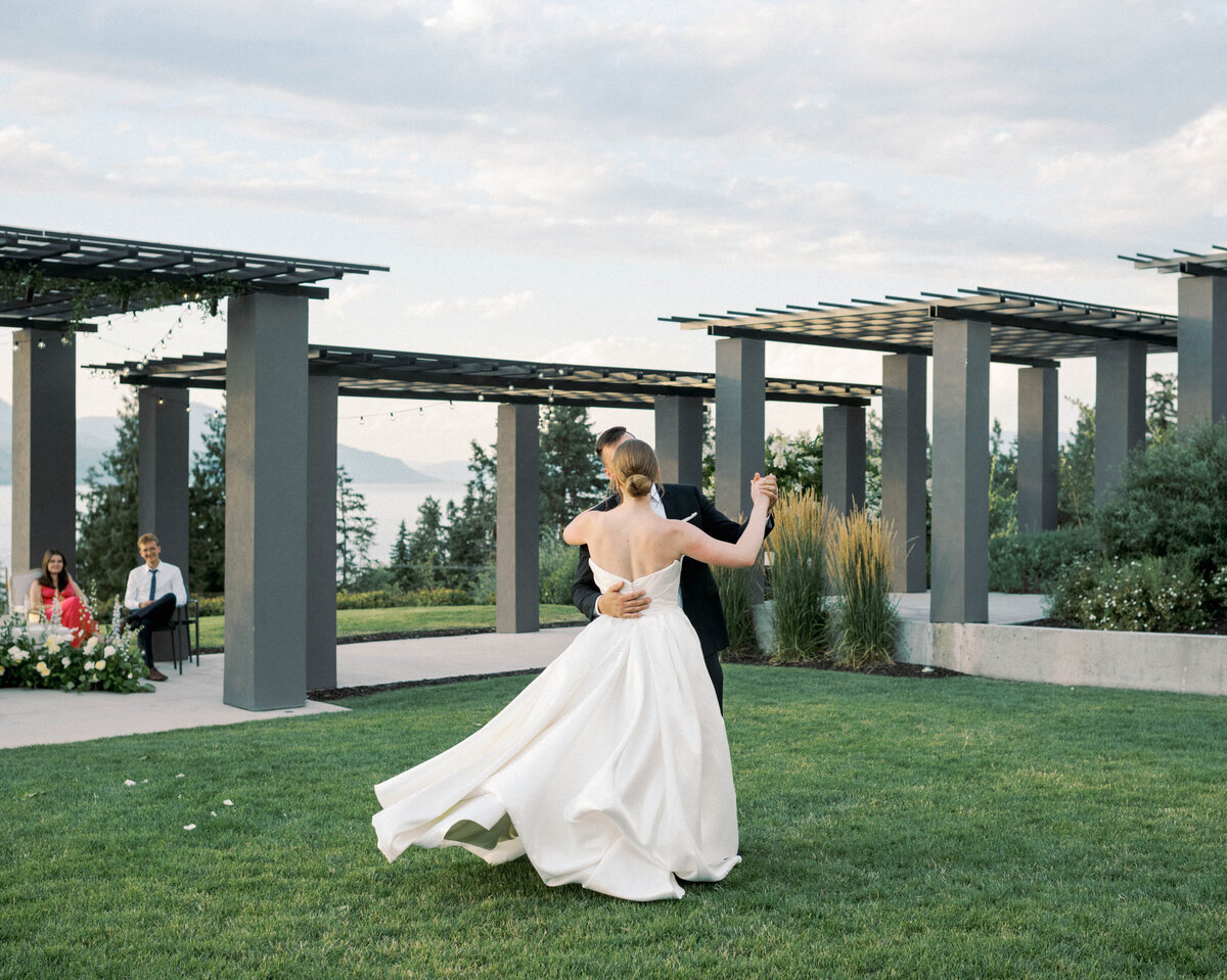 minted-photography-cedar-creek-winery-wedding-bc-110