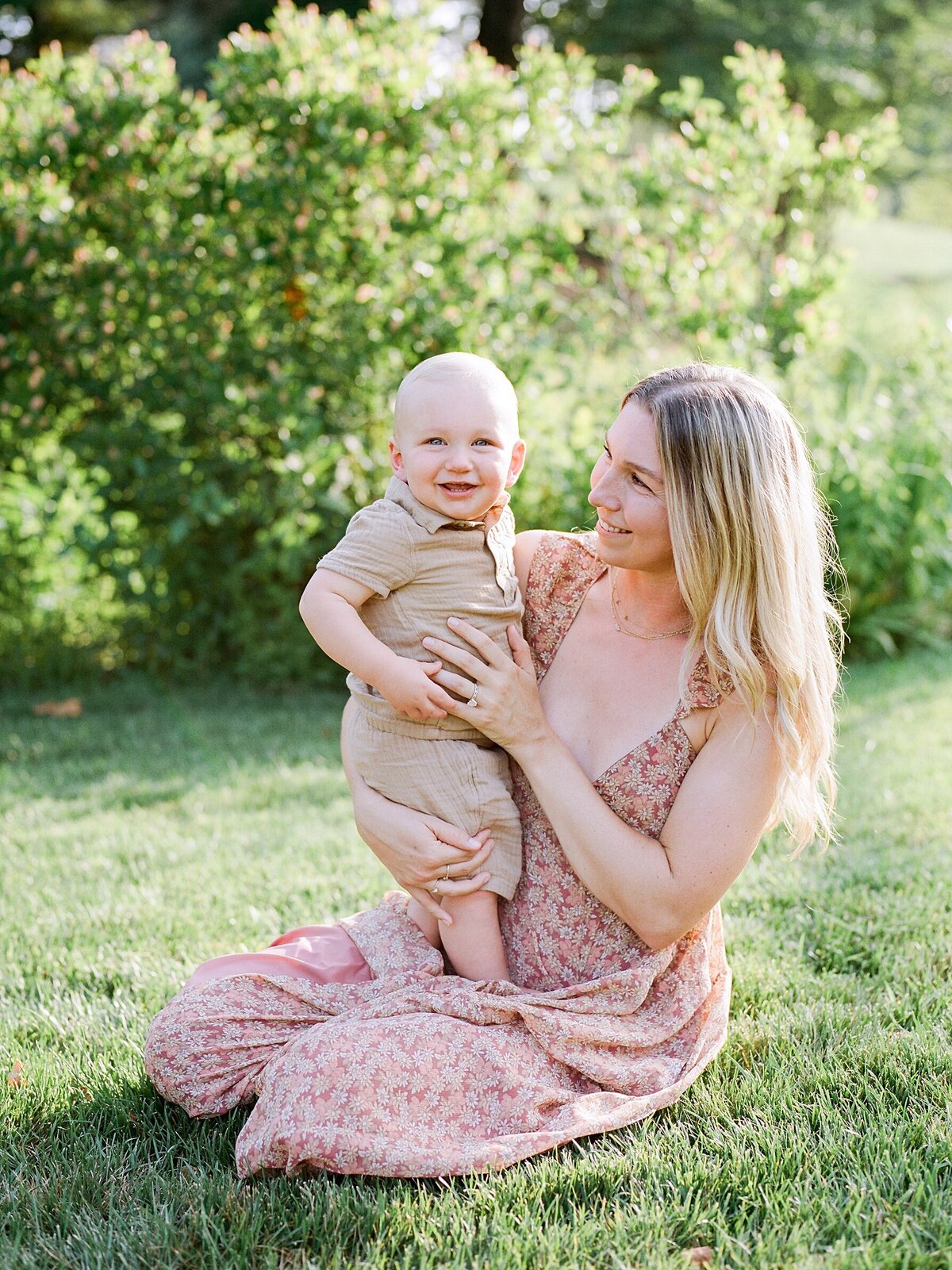 boar's-head-resort-summer-family-photos-charlottesville-amy-nicole-photography-0023