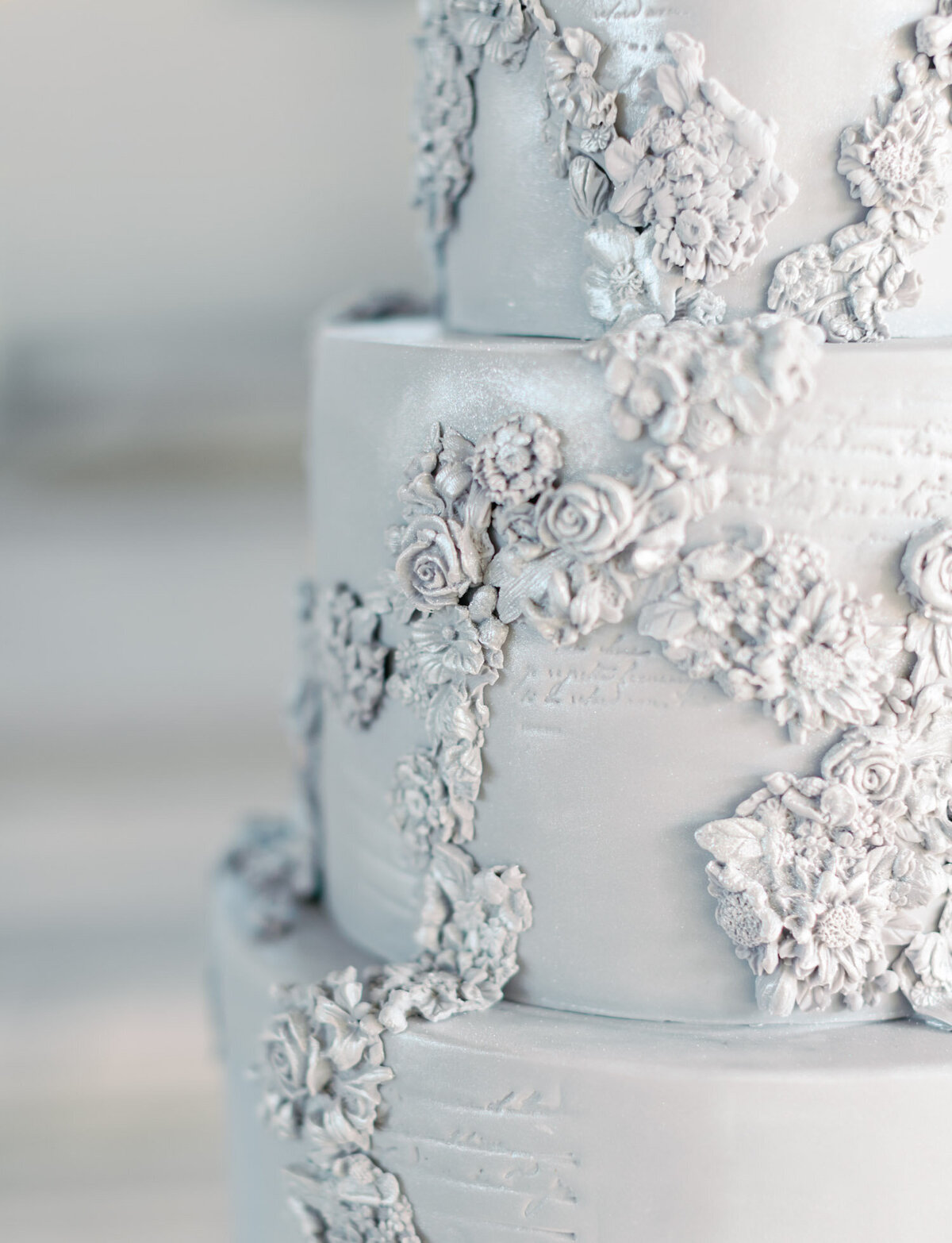 bas relief wedding cake, ornate wedding cake, Greece film wedding photographer