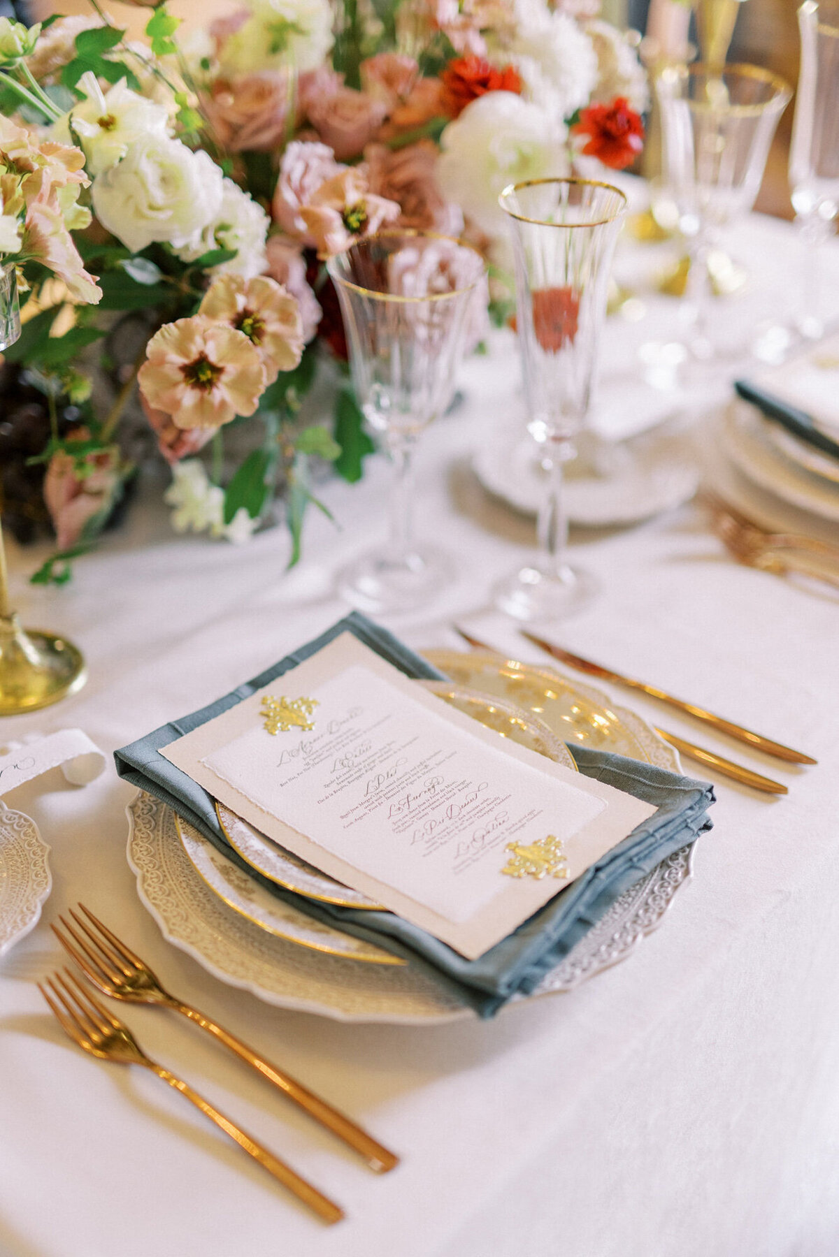 Maïlys Fortune Photography Husband Wife Wedding Weddings Photography France Switzerland Italy Timeless Dreamy Imagery Bilingual French English Destination Weddings Destination Wedding Provence French Riviera Paris Lake Como Tuscany124
