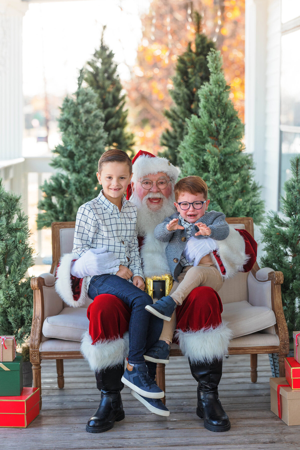 27_Priest Santa 23_B83A7837