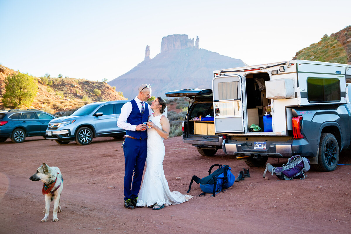 moab-dead-horse-point-adventure-elopement-wedding10