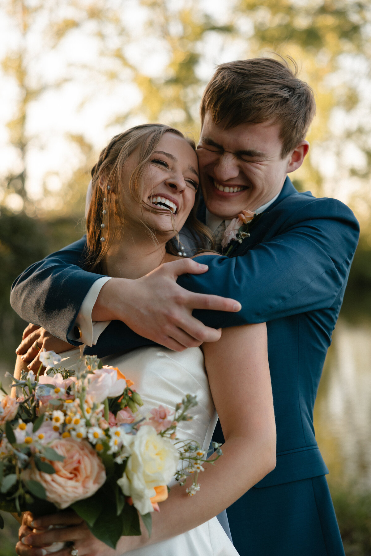 Sydney and Brant's Rustic Midwest Wedding Photography-639