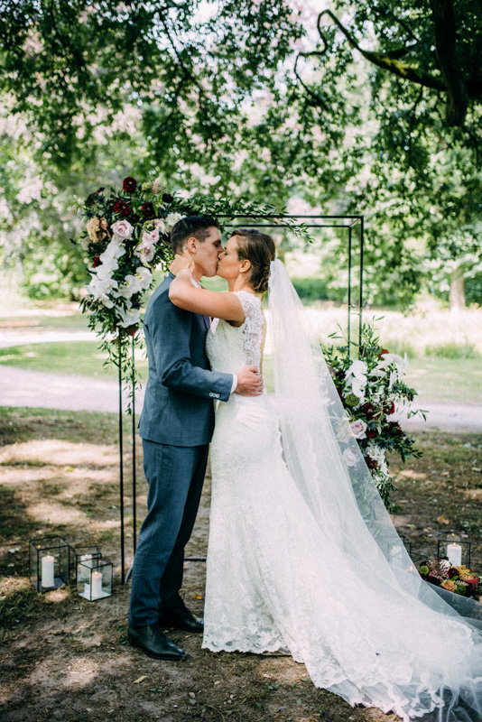 Bruiloft Lisanne & Mark - Landgoed Rhedenoord - NINA WEDDINGS - Tintelend Trouwen - Romy Dermout Photography-227