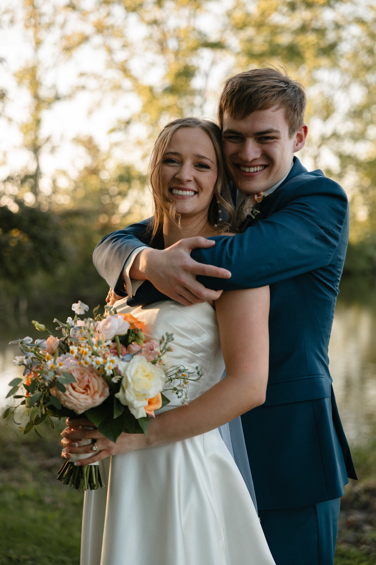 Sydney and Brant's Rustic Midwest Wedding Photography-638