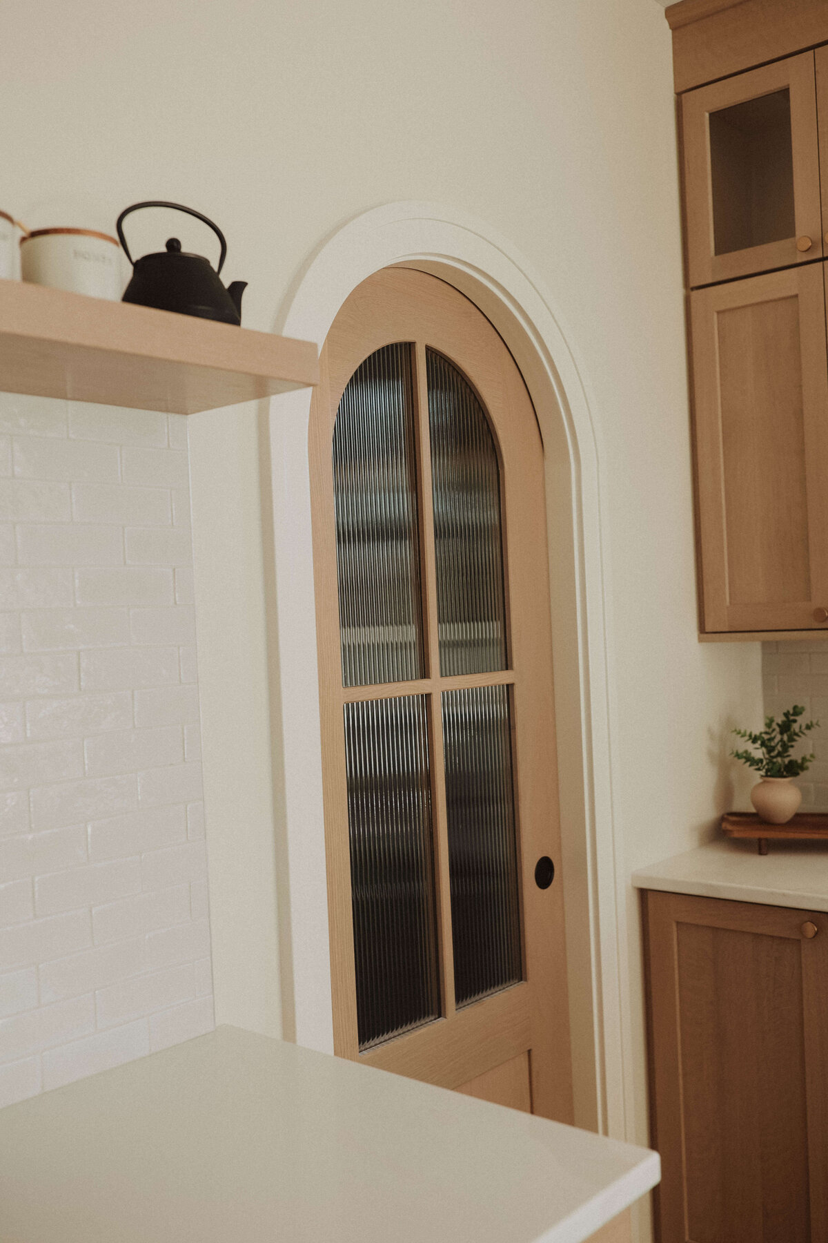 9632-Kitchen-Polk-City-Central-Iowa-Custom-Home-JRL-Builders-3F1A7833