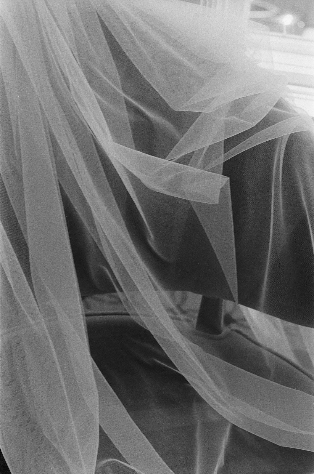 Tripp_Devry_D3_Santa_Barbara_Wedding_SBerard_Weddings_getting ready-55
