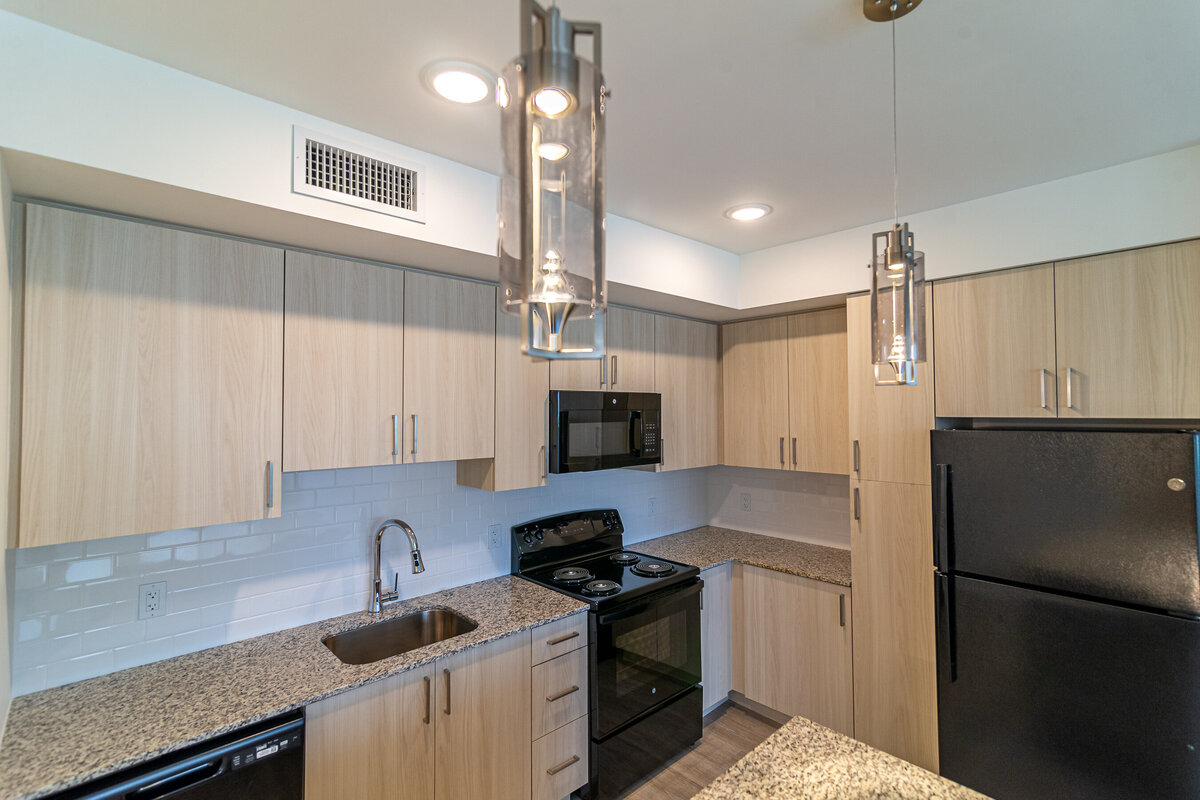 062524BERKELYPALMBEACH-100