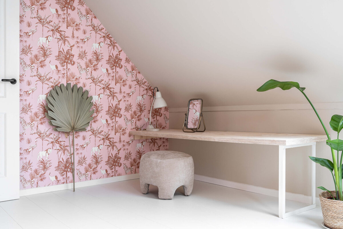 Roze kinderkamer inrichting door Marlinde Interieurontwerp