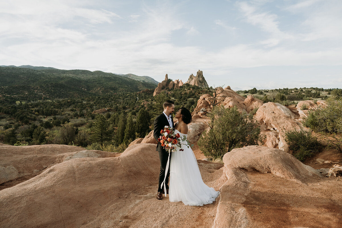 garden-of-the-gods-elopement-high-point
