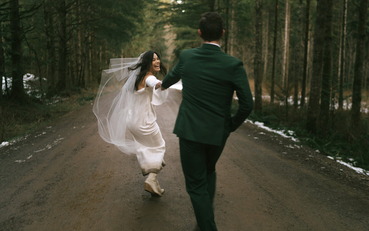 bc-vancouver-island-elopement-photographer-taylor-dawning-photography-forest-winter-boho-vintage-elopement-photos-101